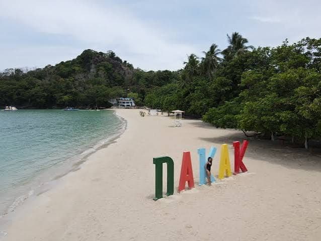 Dakak Beach Jump-off