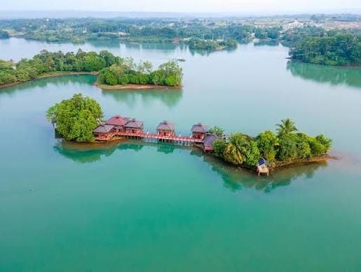 Caliraya Lake